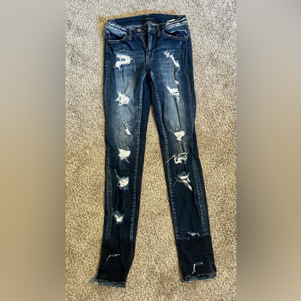 Ripped Skinny Jeans